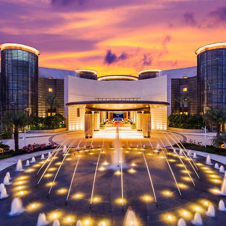 Thousand Cranes Sanya Yazhou Bay Int'L Exchange Centre,Curio By Hilton Exterior photo