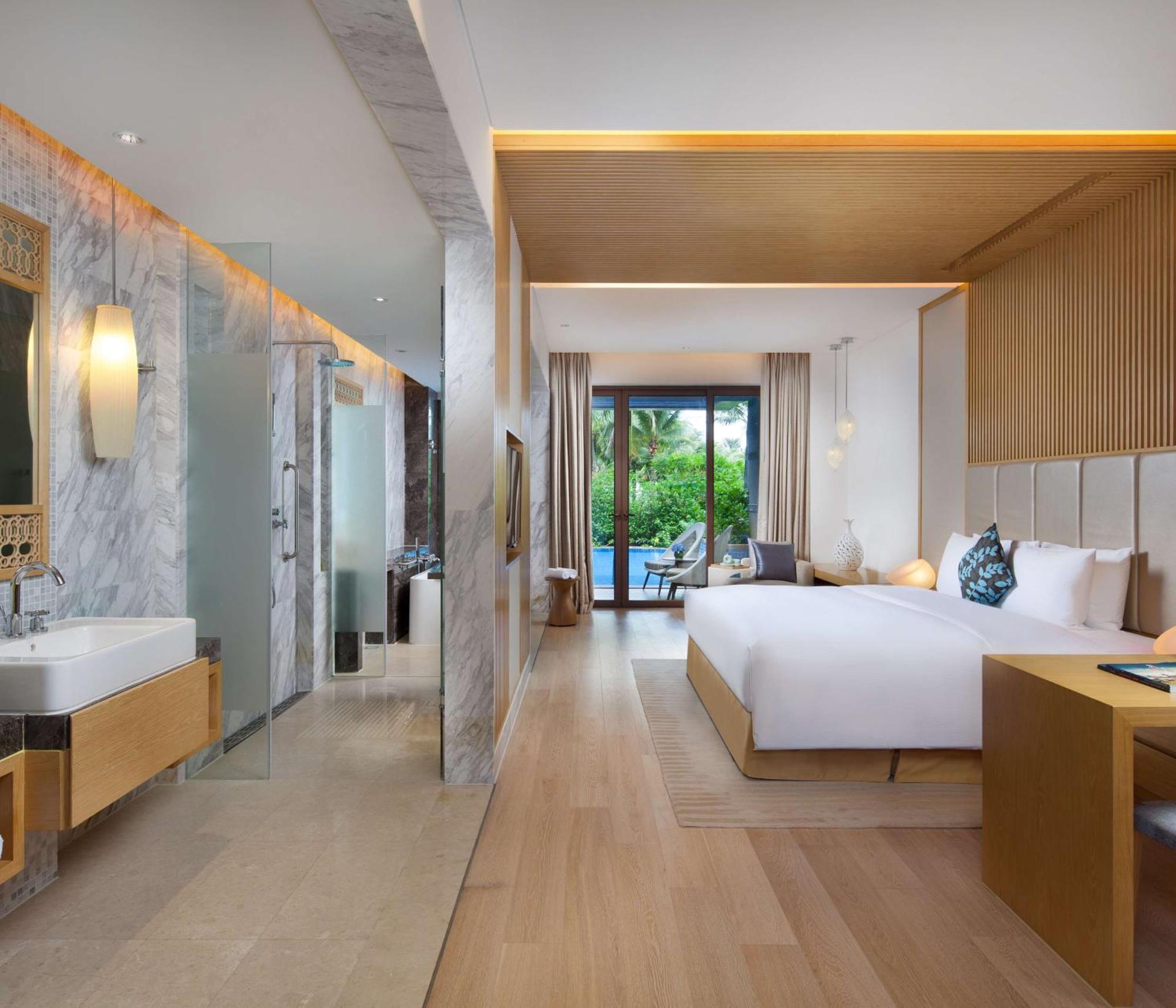 Thousand Cranes Sanya Yazhou Bay Int'L Exchange Centre,Curio By Hilton Exterior photo